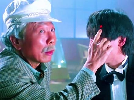 《鼠胆龙威》爆破专家与功夫巨星的生死较量