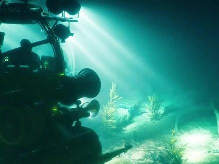 《侏罗纪世界》暴虐龙基因争夺战