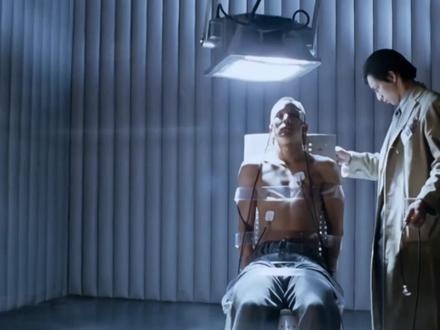 《紫雨风暴》记忆迷宫：失忆特工与五日追凶