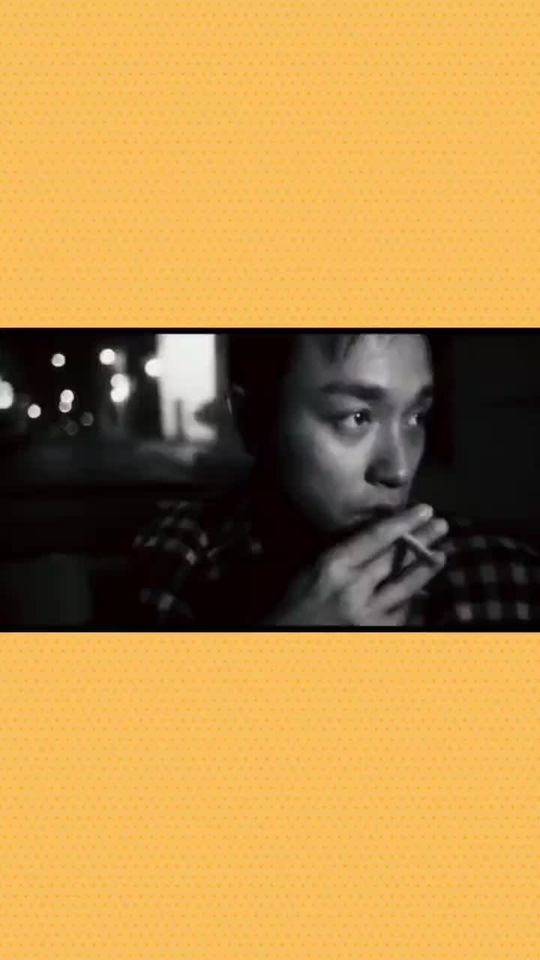 《春光乍泄》春光乍泄：都市情感纠葛的镜像