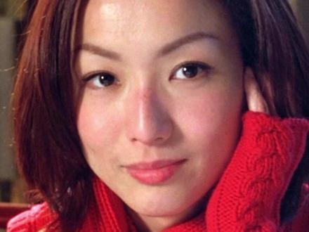 《孤男寡女》爱情博弈中的成长与觉醒