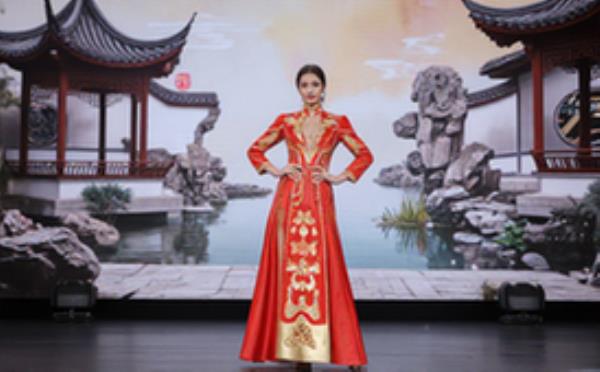 中国风服装模特展示显瘦效果邀购同款资料